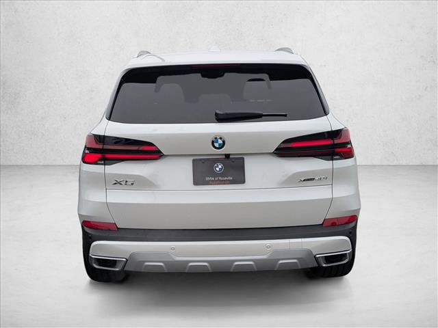 New 2026 BMW X5 xDrive40i w/ Climate Comfort Package image 7