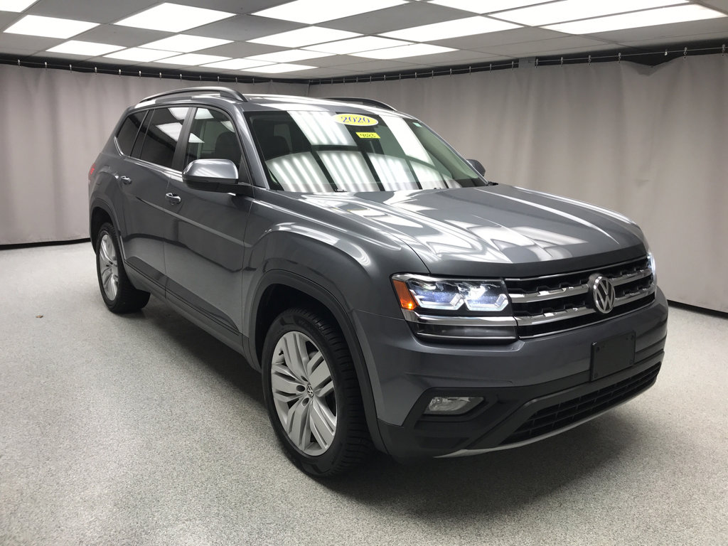 Used 2020 Volkswagen Atlas SE w/ Panoramic Sunroof Package image 4