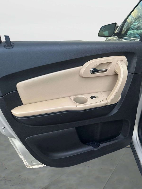 Used 2012 Chevrolet Traverse LTZ AWD/4WD image 21