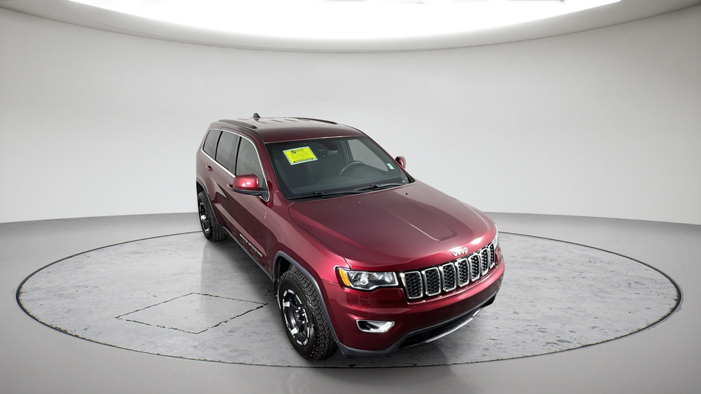 Used 2017 Jeep Grand Cherokee Laredo AWD/4WD image 13