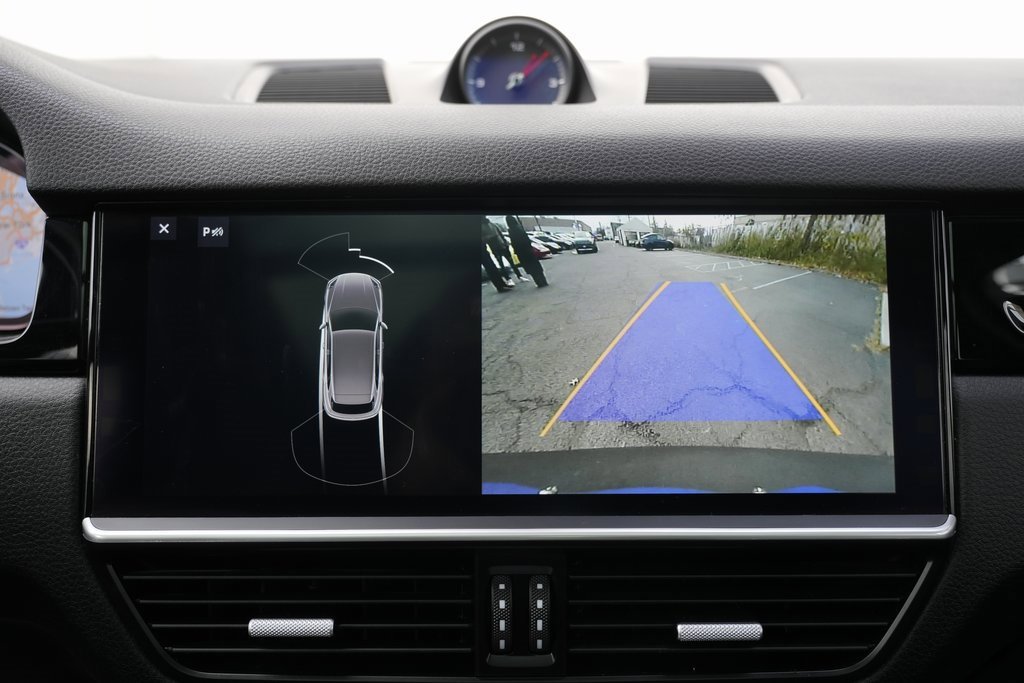 Used 2020 Porsche Cayenne image 55