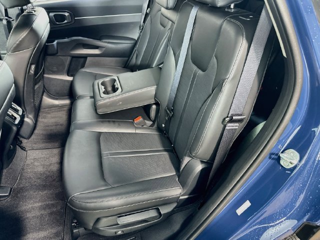 Used 2025 Kia Sorento S w/ Panoramic Sunroof Package AWD/4WD image 15