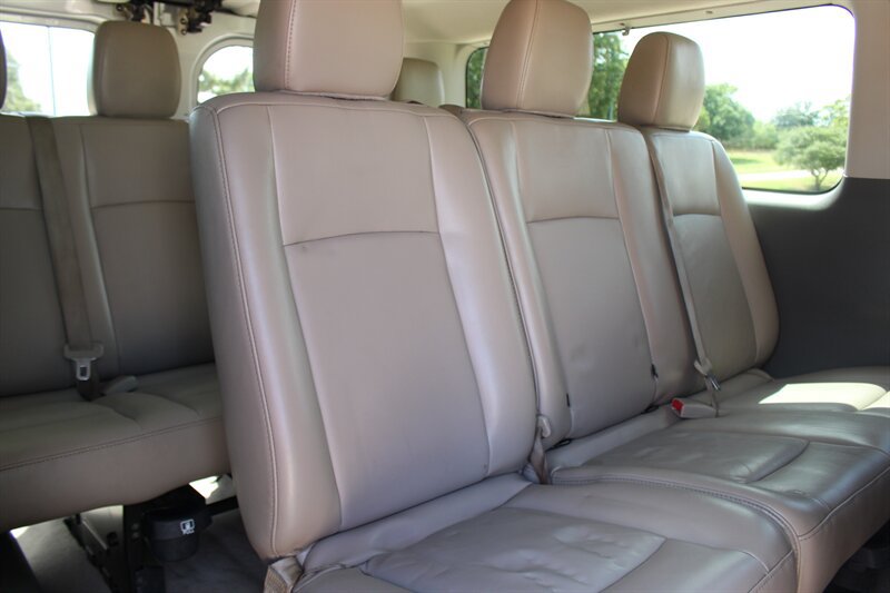 Used 2014 Nissan NV 3500 SL w/ Technology Package RWD image 18