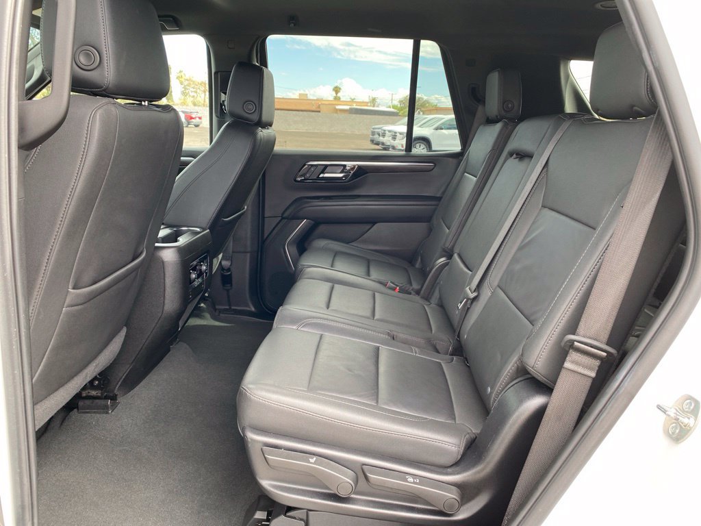 Used 2025 Chevrolet Tahoe LT RWD image 32