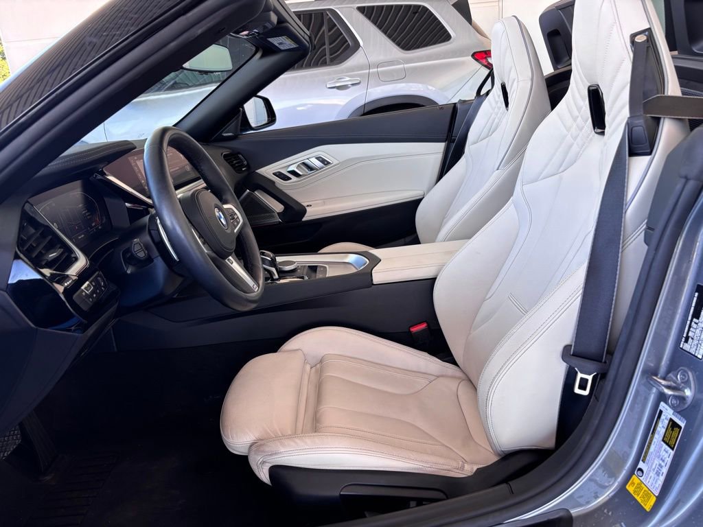 Used 2023 BMW Z4 sDrive30i w/ Premium Package image 19