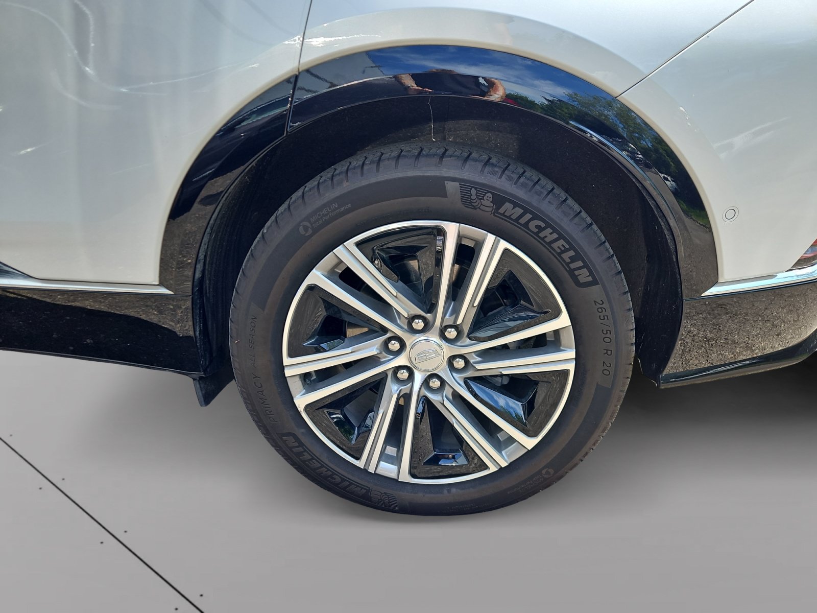 Used 2024 Cadillac Lyriq Luxury RWD image 15