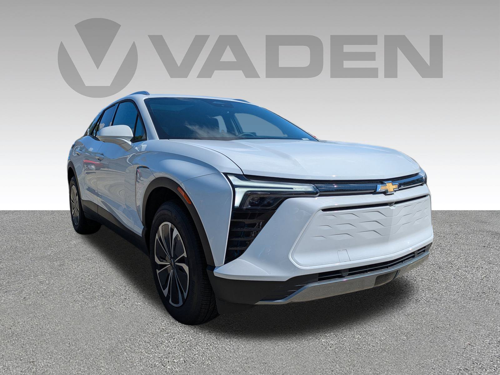 New 2025 Chevrolet Blazer EV LT image 3