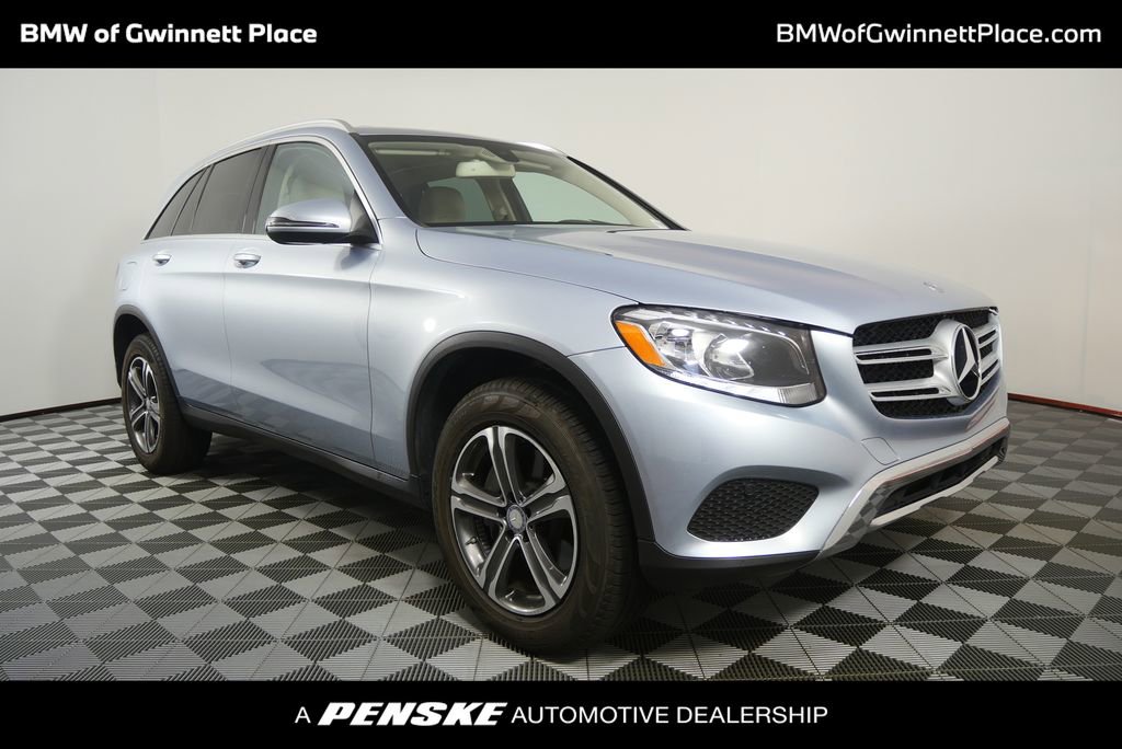 Used 2017 Mercedes-Benz GLC 300 4MATIC image 1