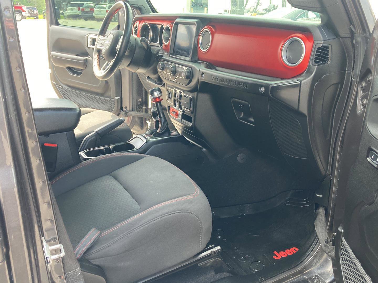 Used 2019 Jeep Wrangler Unlimited Rubicon image 25