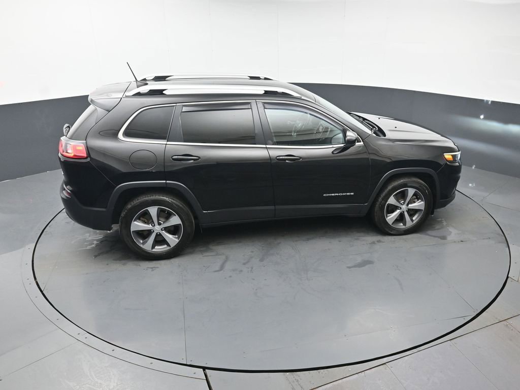 Used 2019 Jeep Cherokee Limited image 39
