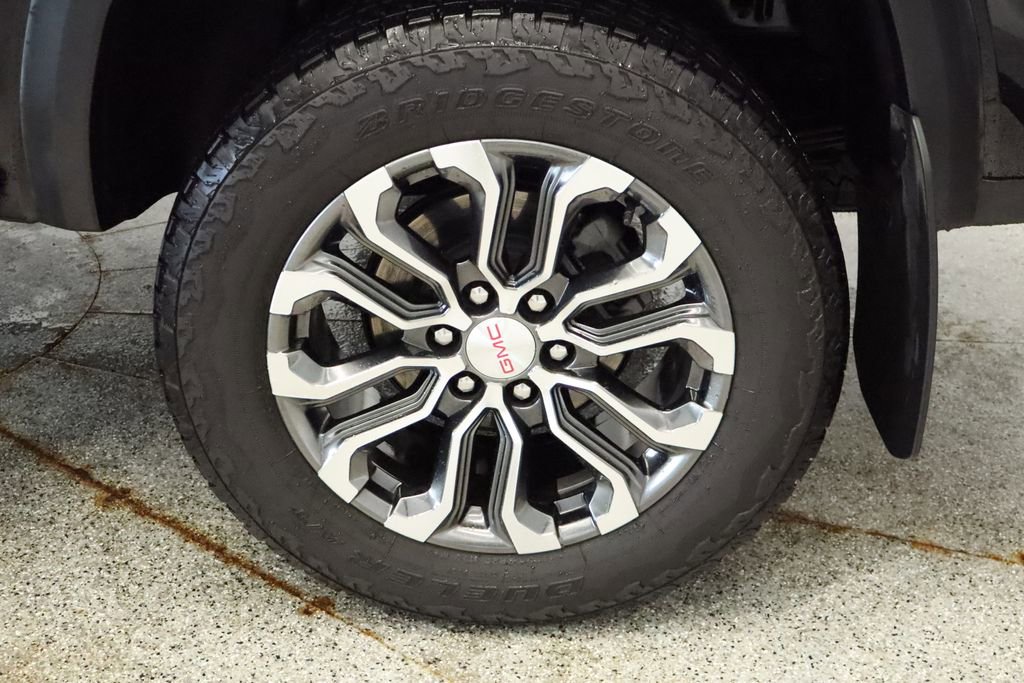Used 2023 GMC Canyon Denali AWD/4WD image 16