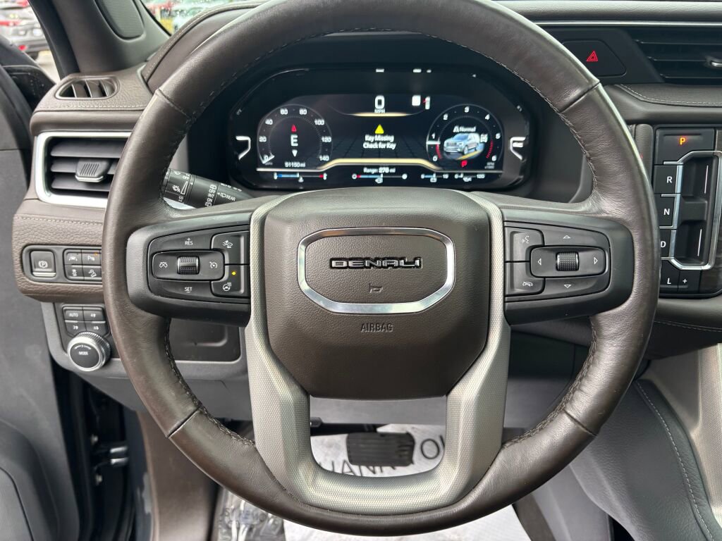 Used 2022 GMC Yukon XL Denali image 21