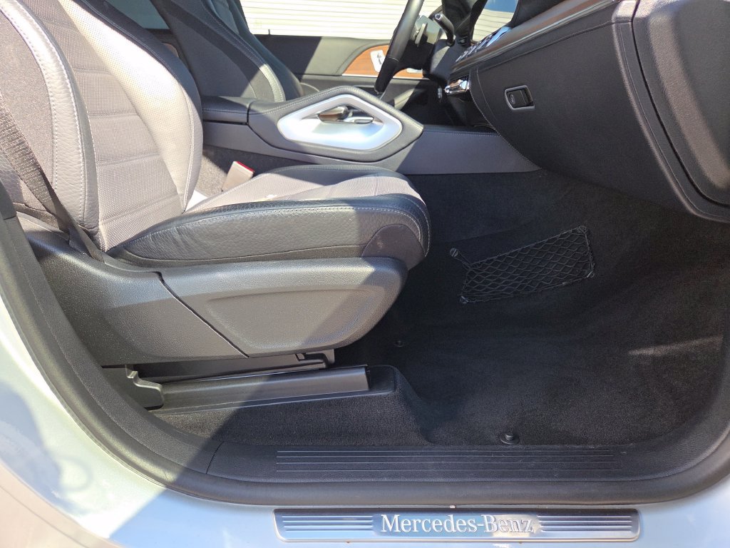 Used 2021 Mercedes-Benz GLE 350 4MATIC image 37