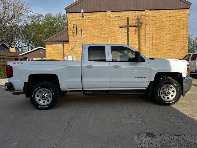 Used 2015 Chevrolet Silverado 2500 LT w/ LT Fleet Convenience Package image 3