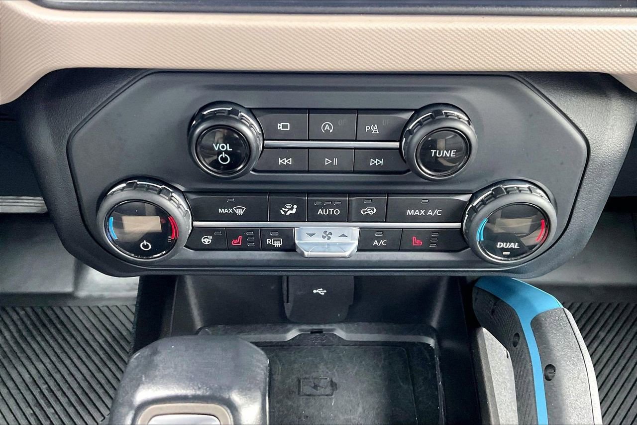 Used 2023 Ford Bronco Wildtrak image 18