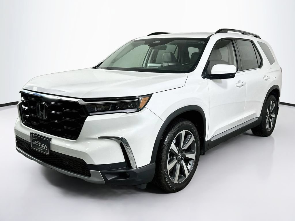Used 2025 Honda Pilot Touring