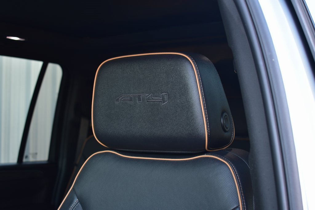 Used 2023 GMC Yukon XL AT4 w/ AT4 Premium Plus Package image 19