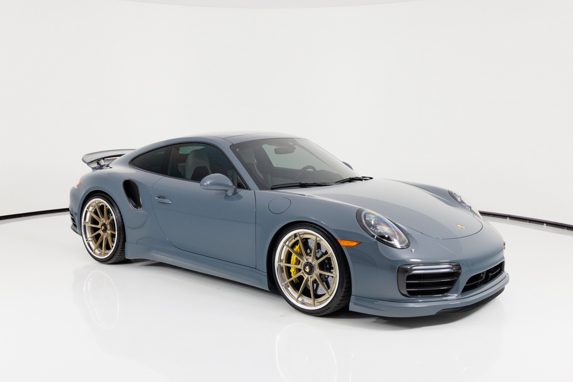 Used 2017 Porsche 911 Turbo S AWD/4WD image 57