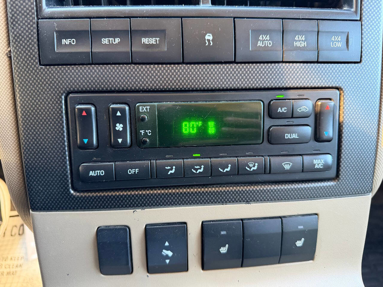 Used 2007 Ford Explorer Sport Trac Limited image 19