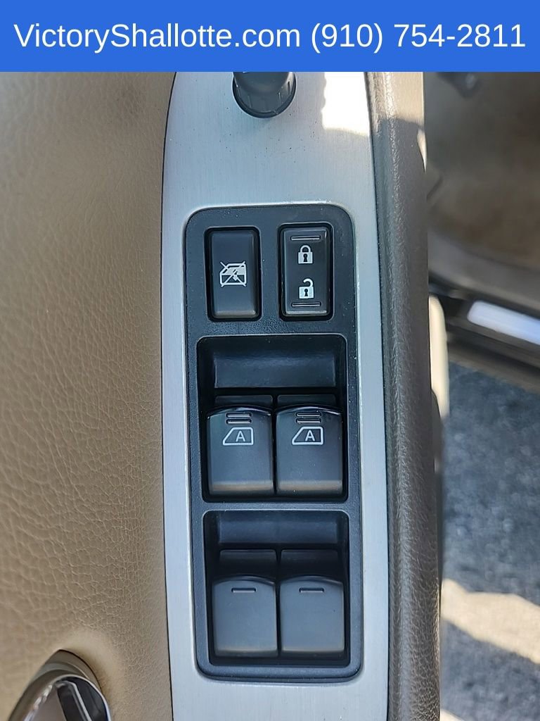 Used 2014 Nissan Murano SV w/ Value Package image 19