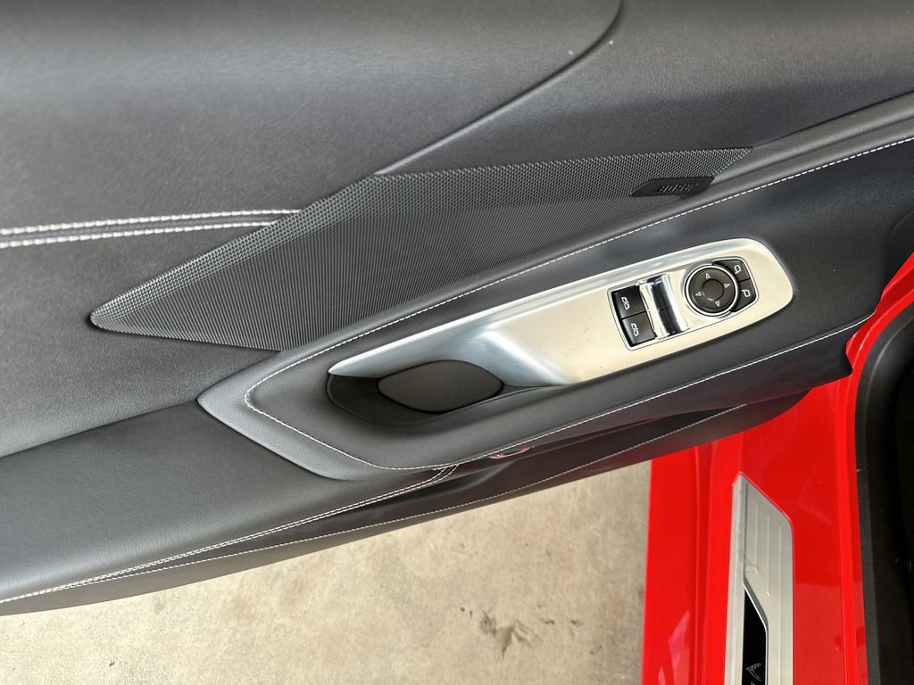 Used 2022 Chevrolet Corvette Stingray Coupe w/ 1LT RWD image 11