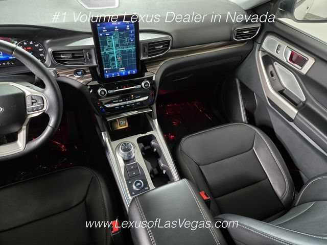 Used 2024 Ford Explorer Limited w/ Limited Technology Package AWD/4WD image 18
