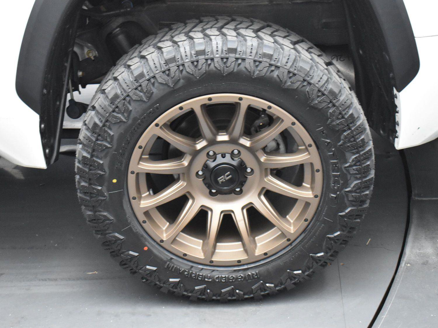 Used 2022 Toyota Tundra SR5 image 32