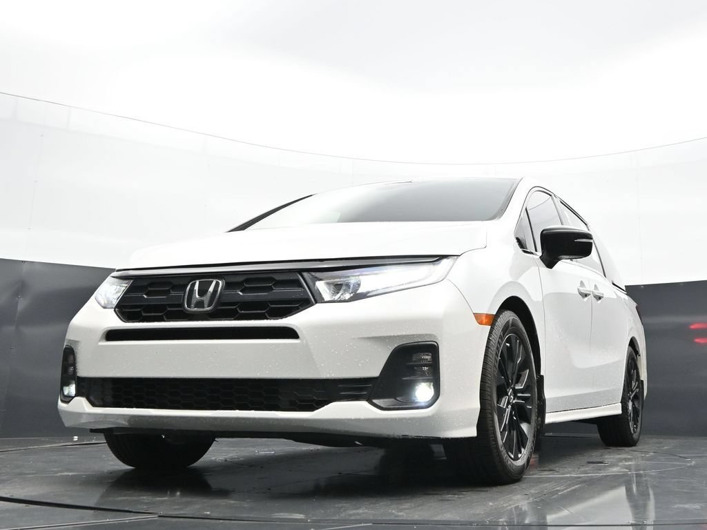 Used 2025 Honda Odyssey Sport-L image 42