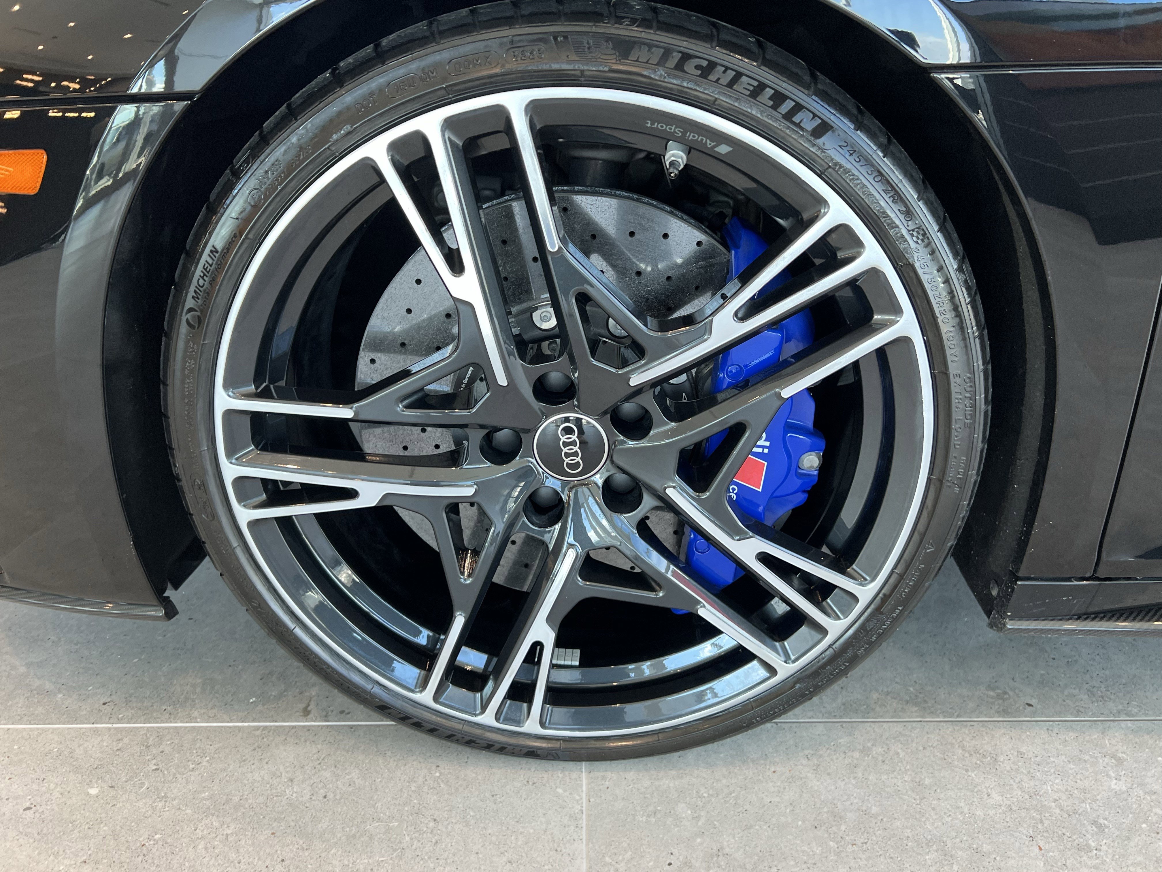 Used 2023 Audi R8 V10 performance w/ R8 Performance Design Package image 13