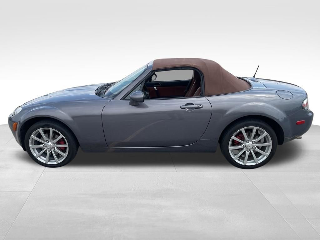 Used 2006 MAZDA MX-5 Miata Grand Touring w/ Premium Pkg RWD image 16