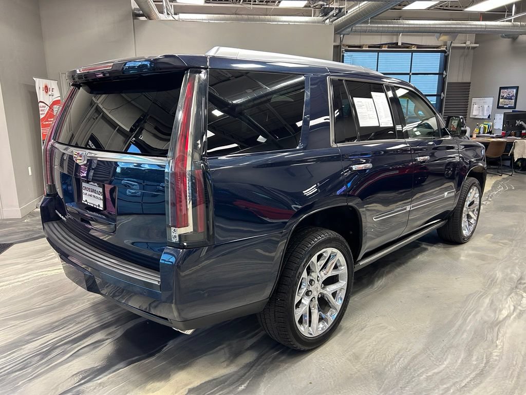 Used 2017 Cadillac Escalade Premium Luxury AWD/4WD image 31