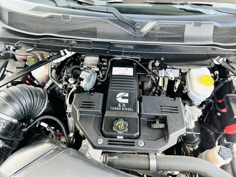 Used 2024 RAM 2500 Tradesman w/ Chrome Appearance Group image 18