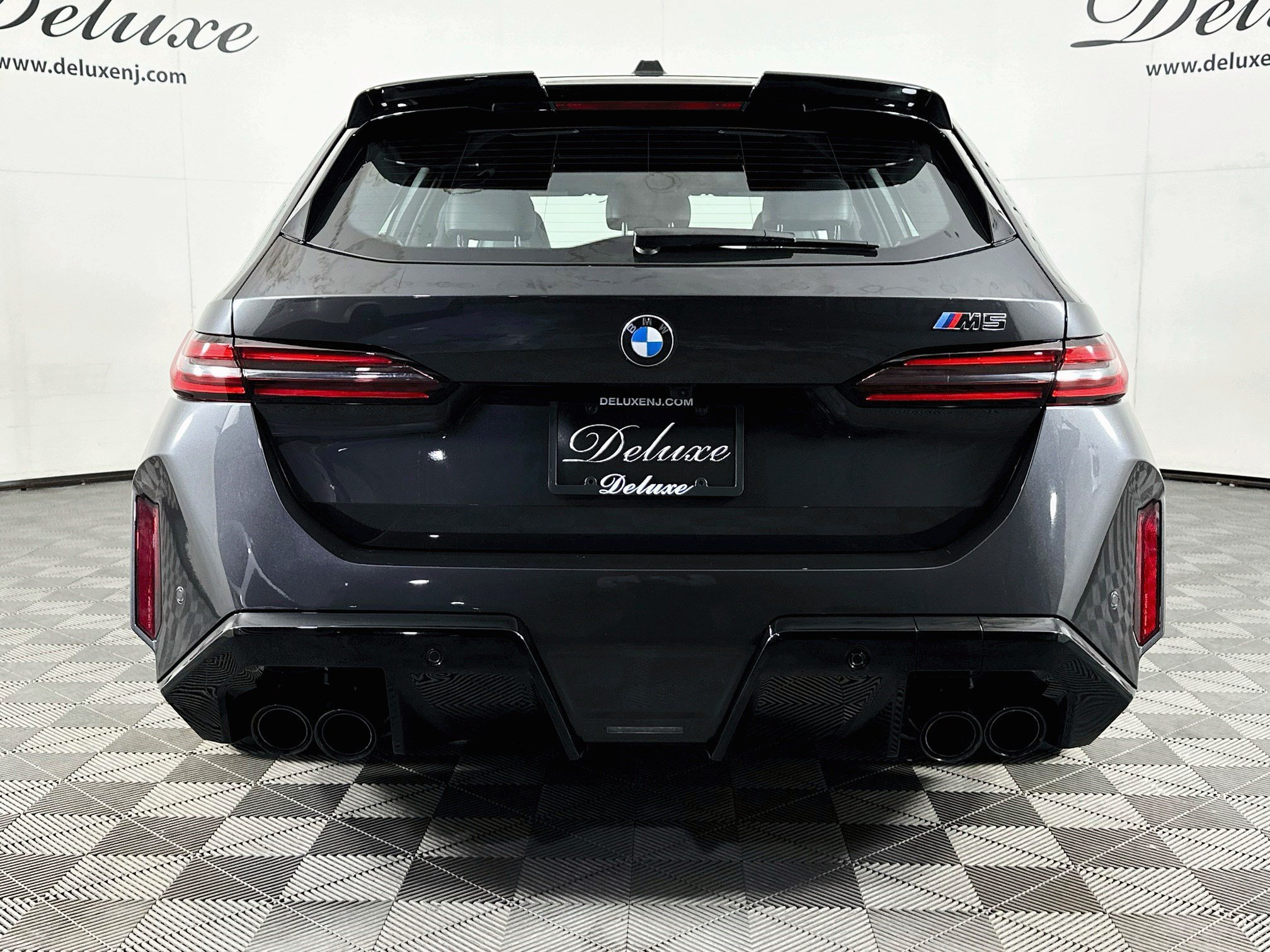 Used 2025 BMW M5 Touring w/ M Driver's Package AWD/4WD image 5