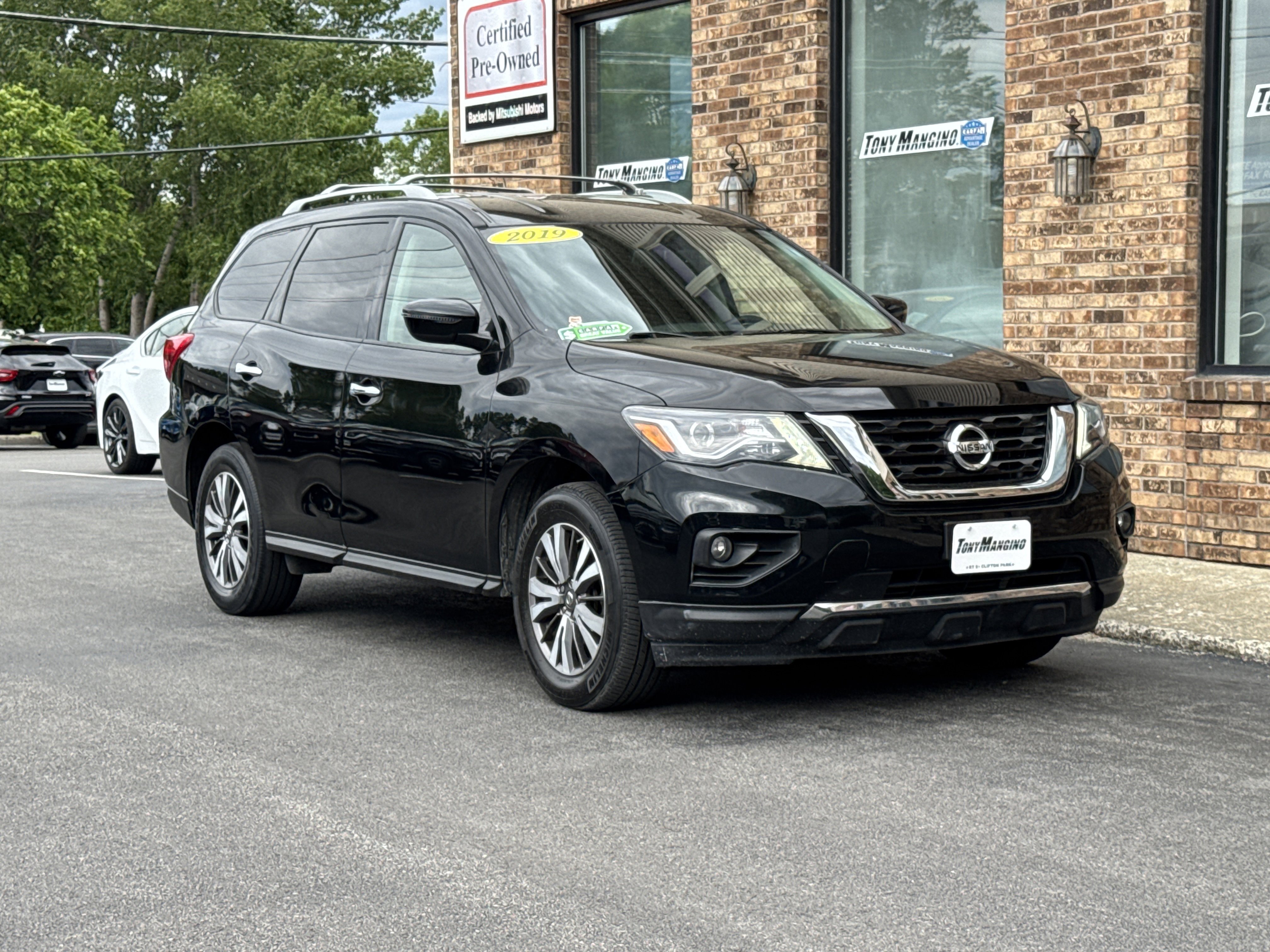 Used 2019 Nissan Pathfinder SV w/ Cargo Package AWD/4WD image 7