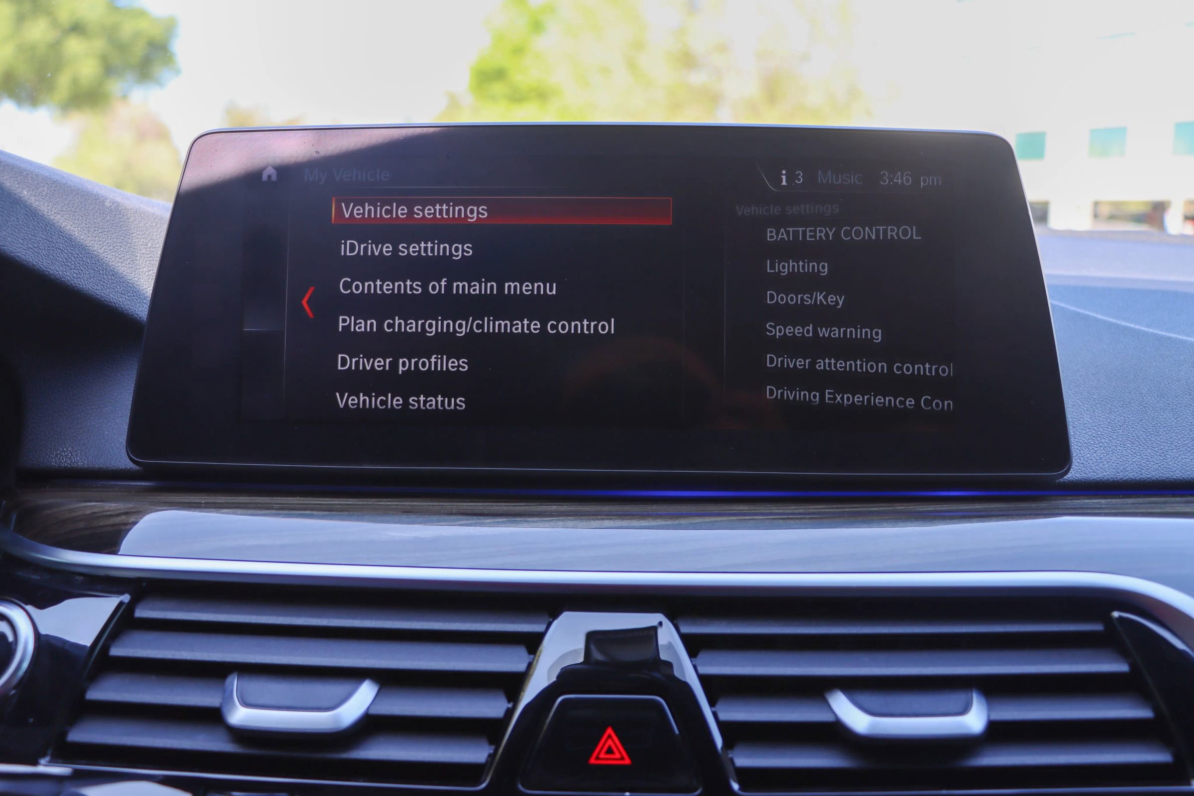 Used 2018 BMW 530e image 37