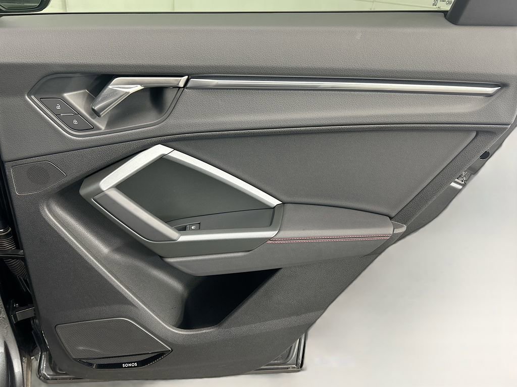 Used 2025 Audi Q3 2.0T Premium Plus w/ Premium Plus Package image 25