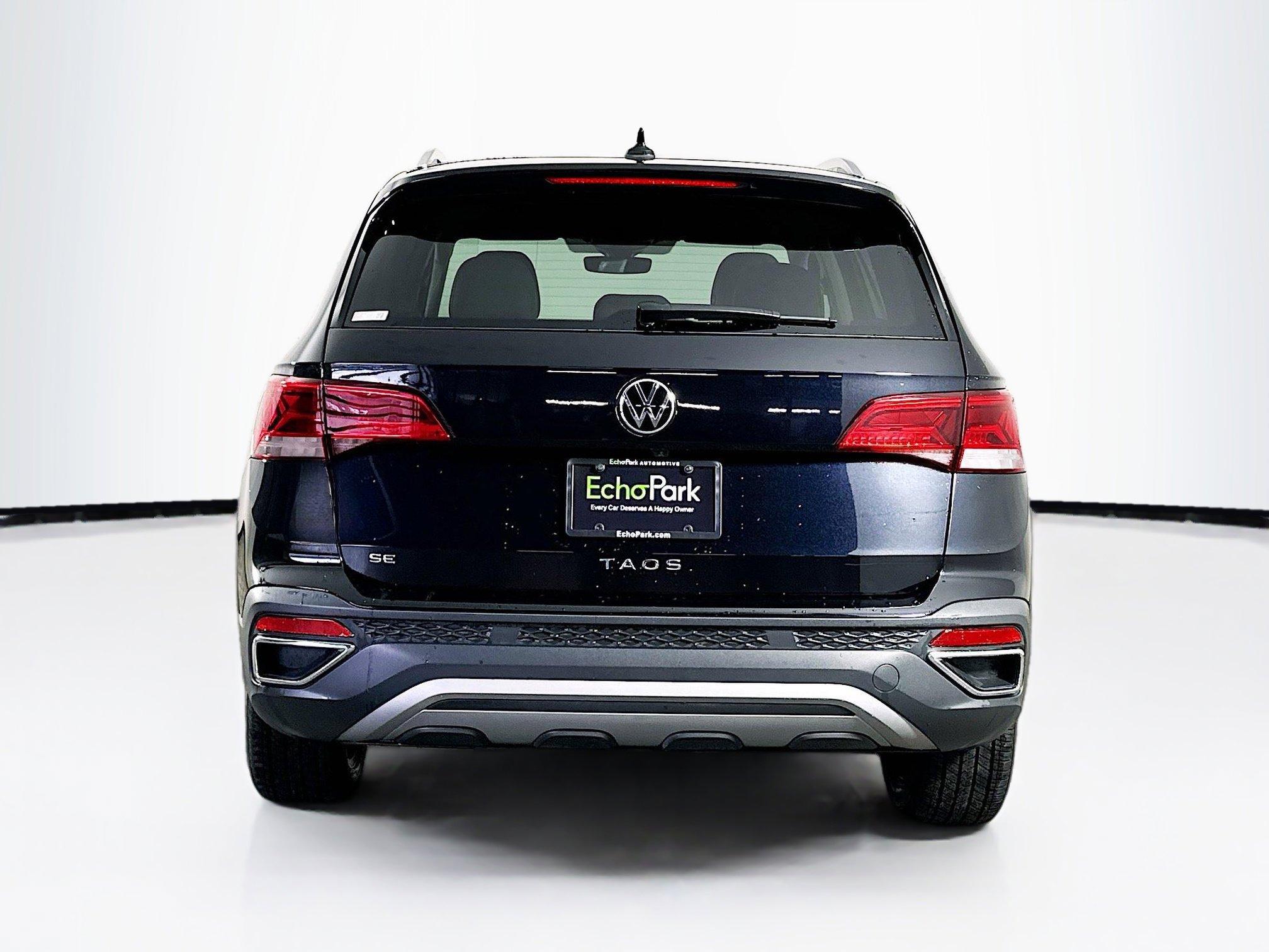 Used 2024 Volkswagen Taos SE image 7