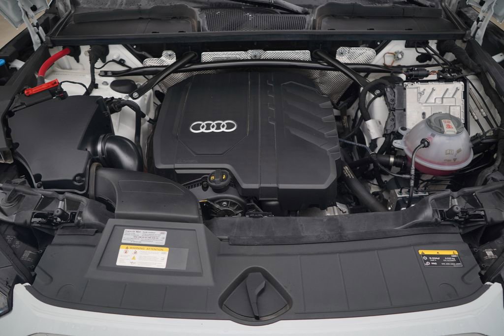 Used 2023 Audi Q5 2.0T Premium w/ Convenience Package image 13