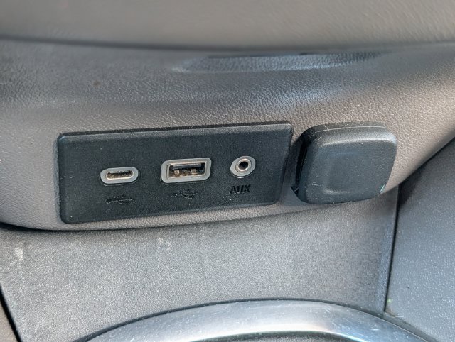 Used 2019 Chevrolet Malibu LT FWD image 17