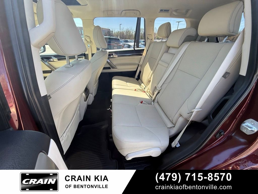 Used 2020 Lexus GX 460 Premium w/ Premium Package image 25