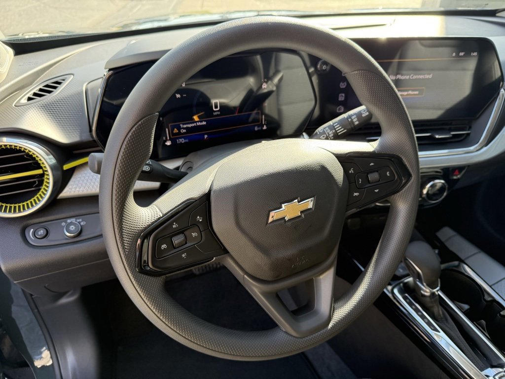 New 2026 Chevrolet Trax LT w/ Sunroof Package image 12