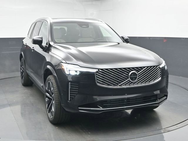 New 2026 Volvo XC90 T8 Plus w/ Protection Package Premier image 2