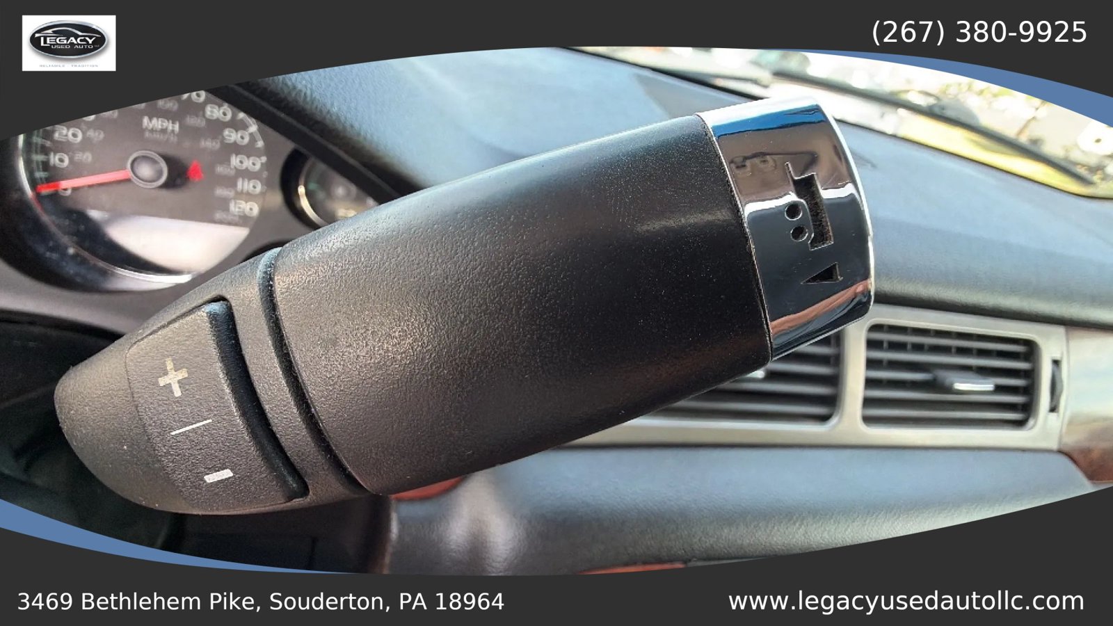Used 2012 Chevrolet Avalanche LTZ AWD/4WD image 46