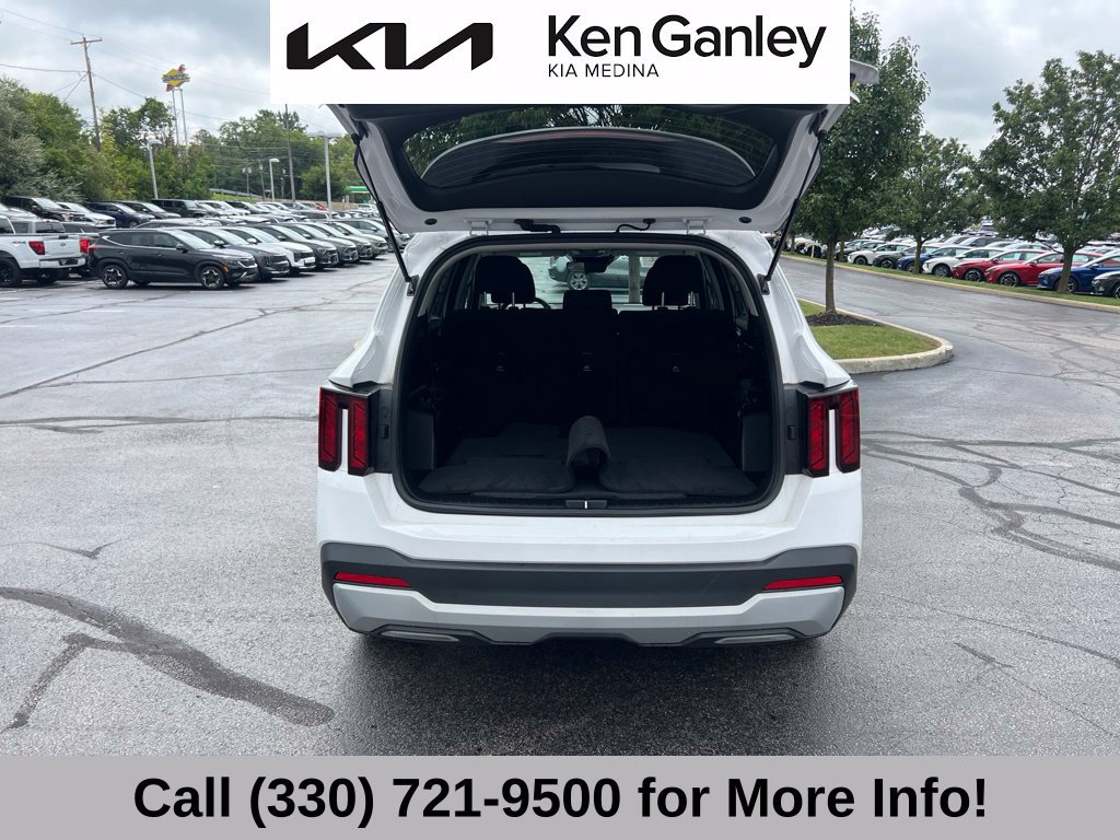 Certified 2026 Kia Sorento LX FWD image 49