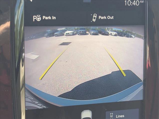 Used 2019 Volvo XC60 T5 Momentum w/ Multimedia Package FWD image 14