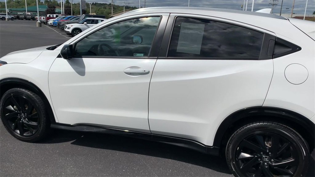 Used 2022 Honda HR-V Sport image 7