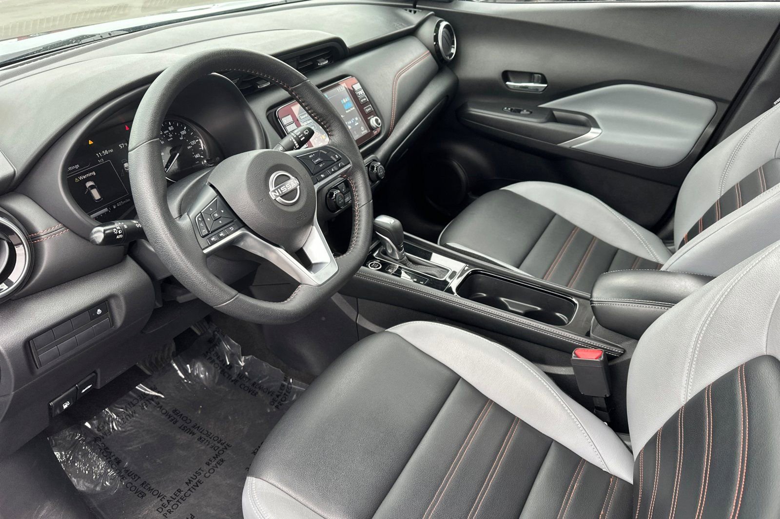 Used 2023 Nissan Kicks SR w/ SR Premium Package image 12