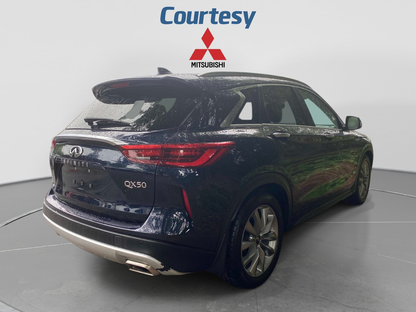 Used 2020 INFINITI QX50 Luxe w/ Cargo Package AWD/4WD image 7
