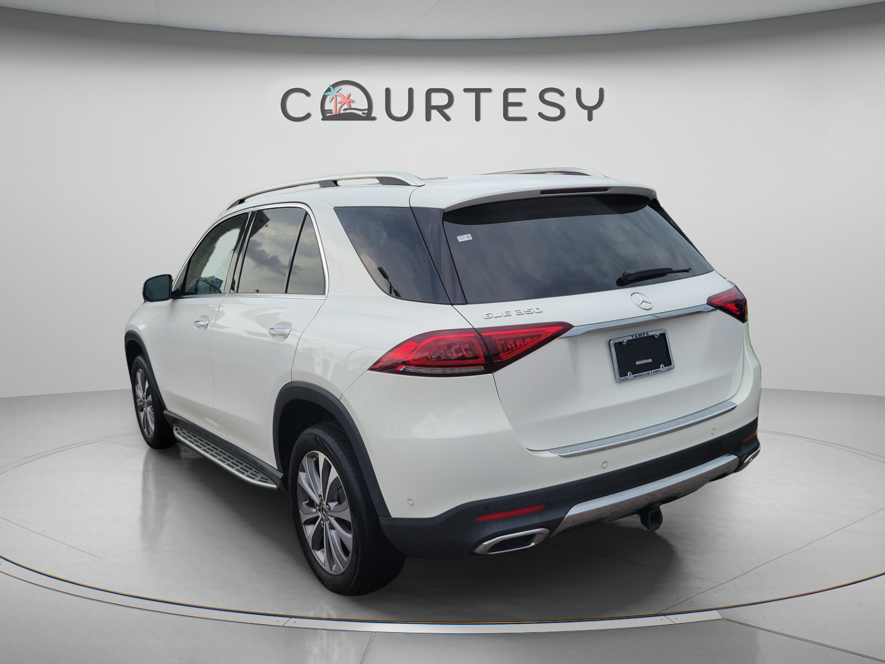 Used 2023 Mercedes-Benz GLE 350 image 2