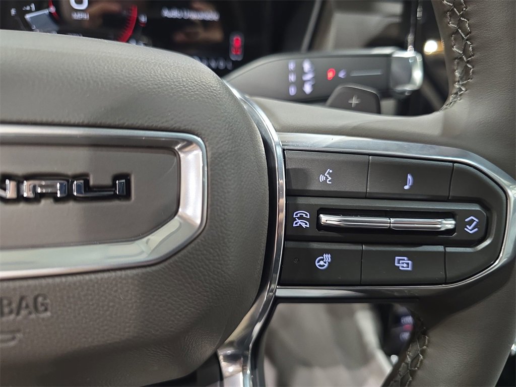New 2026 GMC Terrain Denali w/ LPO, Black Badging Package image 18